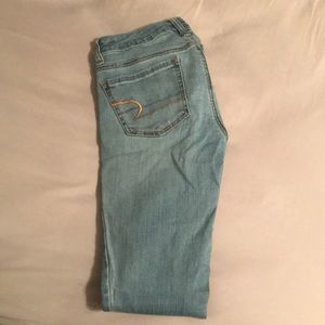 American eagle light wash super stretch jeggings